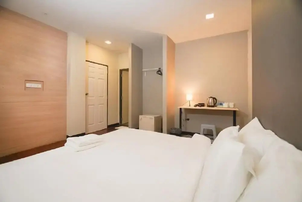 XX GO INN Silom Road -BTS Saint Louis