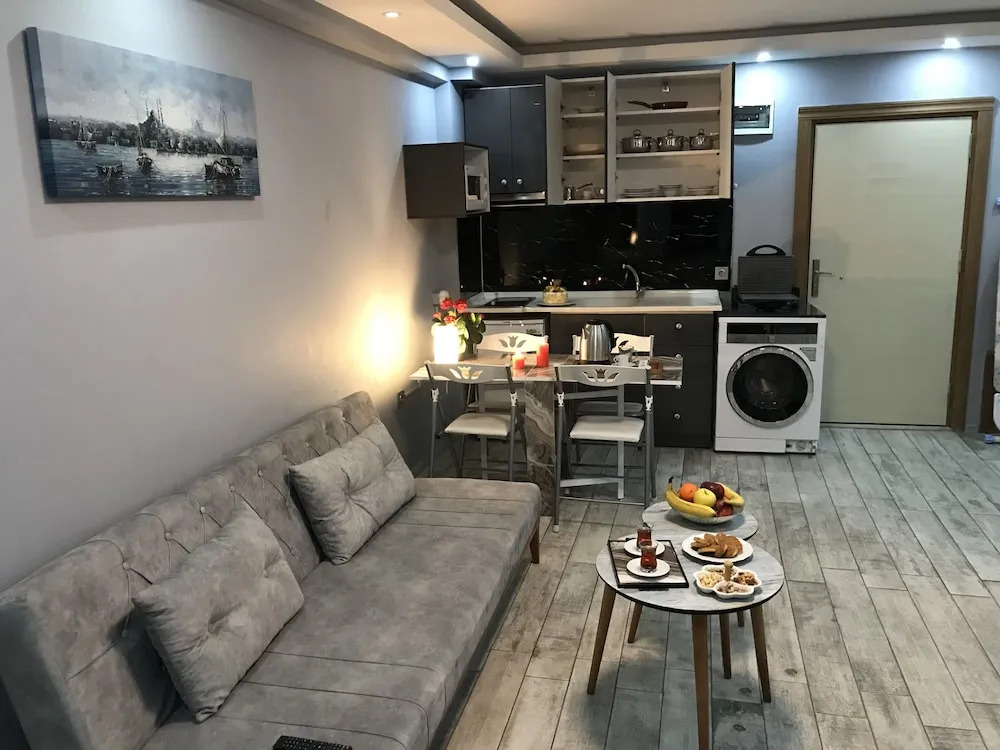 RoyalStar Taksim Family Suites