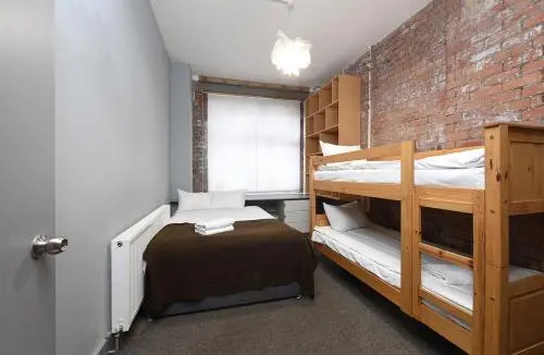 Mason Street Apartment Sleeps 16
