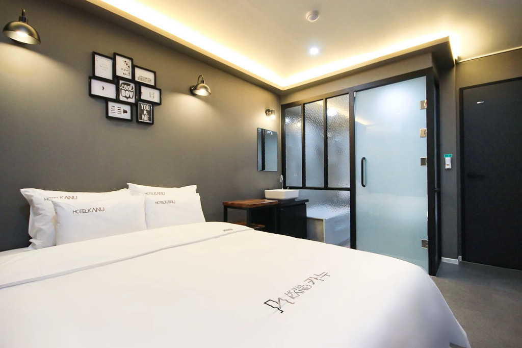 Kanu Hotel