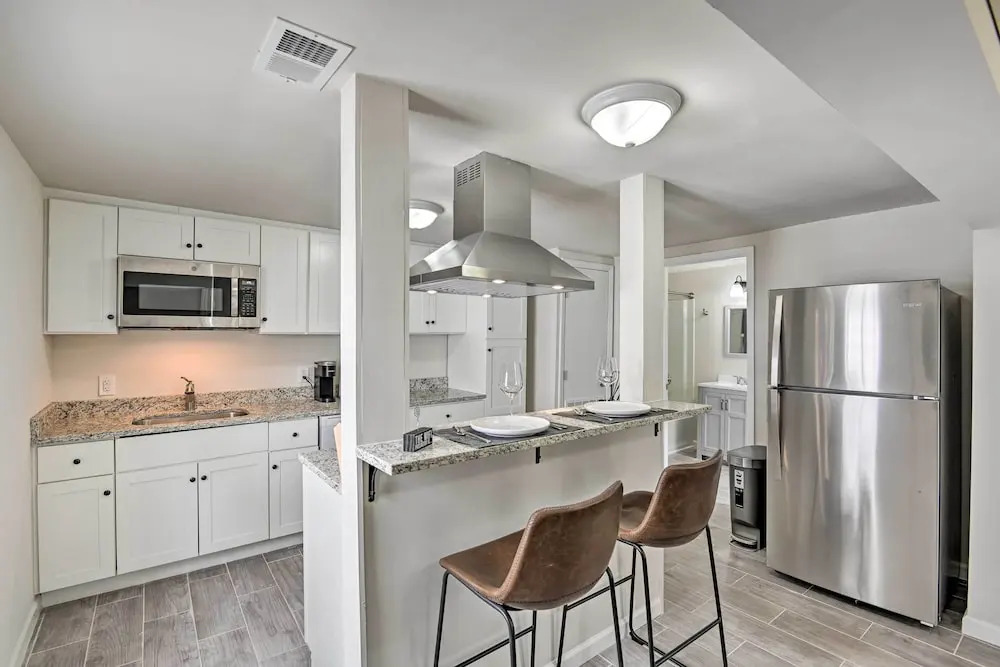 Bright Columbia Home: 47 Mi to Dtwn Nashville