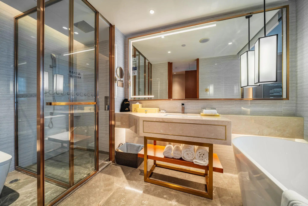 Lia Charlton Hotel Shenzhen