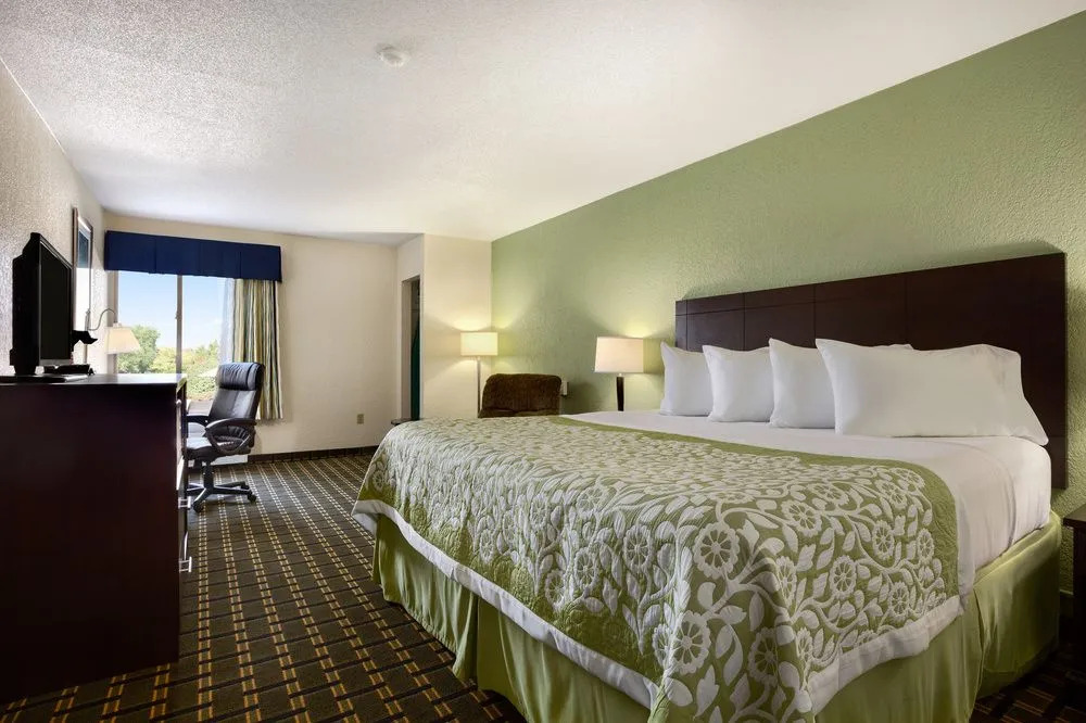 Clarion Pointe Jasper