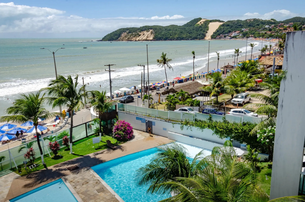 Suíte Pé Na Areia Com Piscina, Wifi E Estacionamento Em Ponta Negra