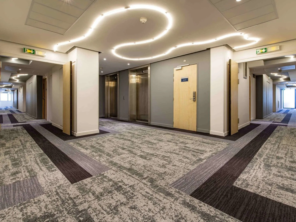 Mercure Avignon TGV Hotel & Spa