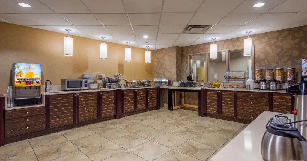 Best Western Plus Bowmanville