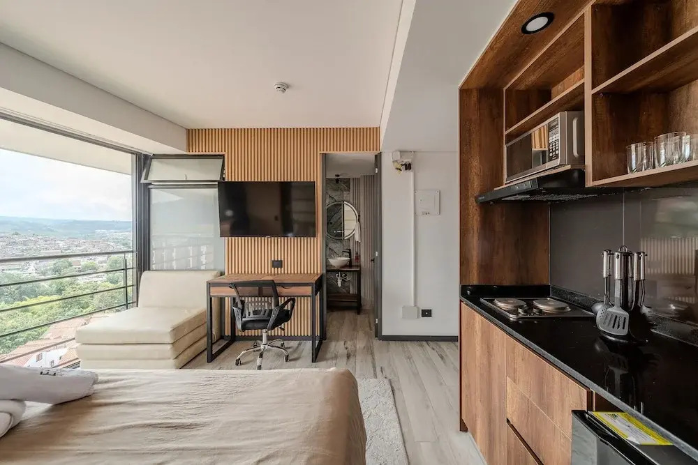 Epic Suites x Ahead