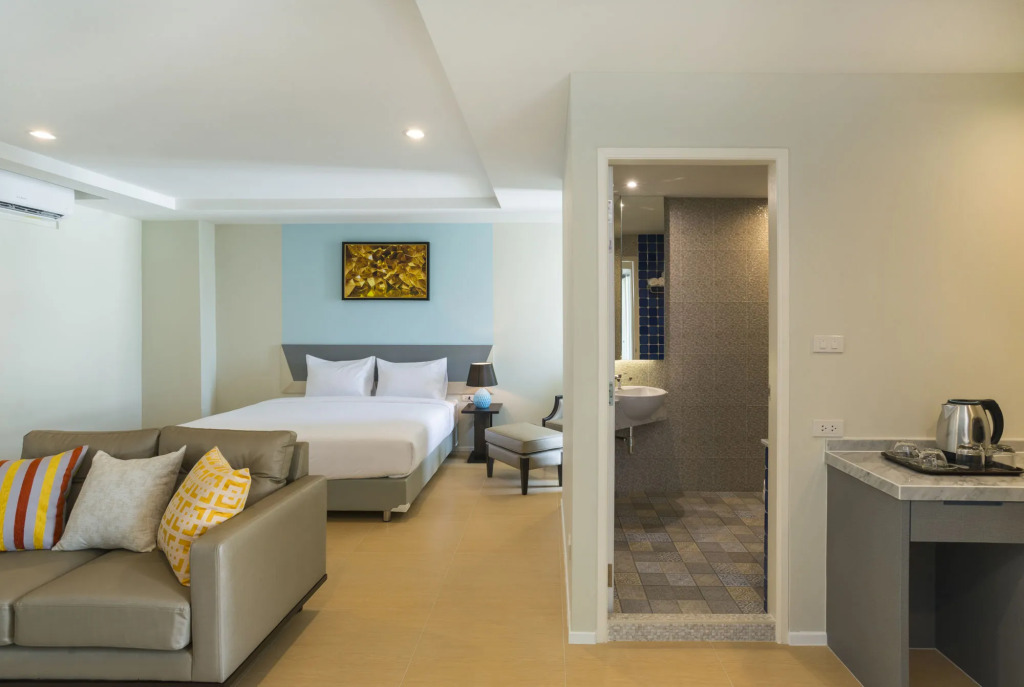 Zircon Hotel