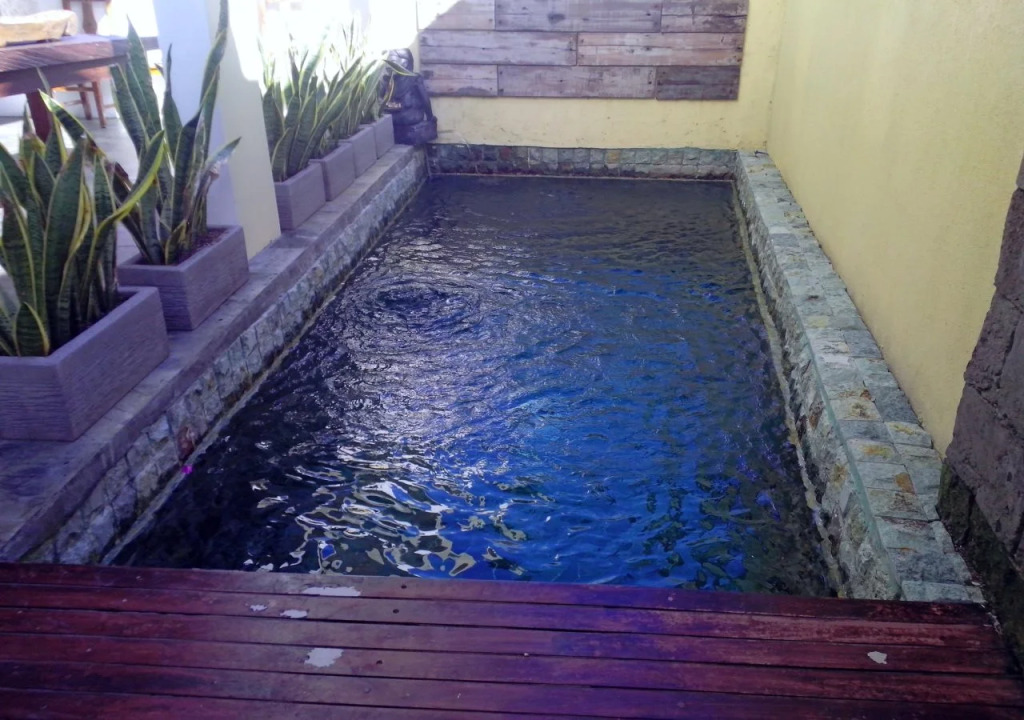 Aris Villa