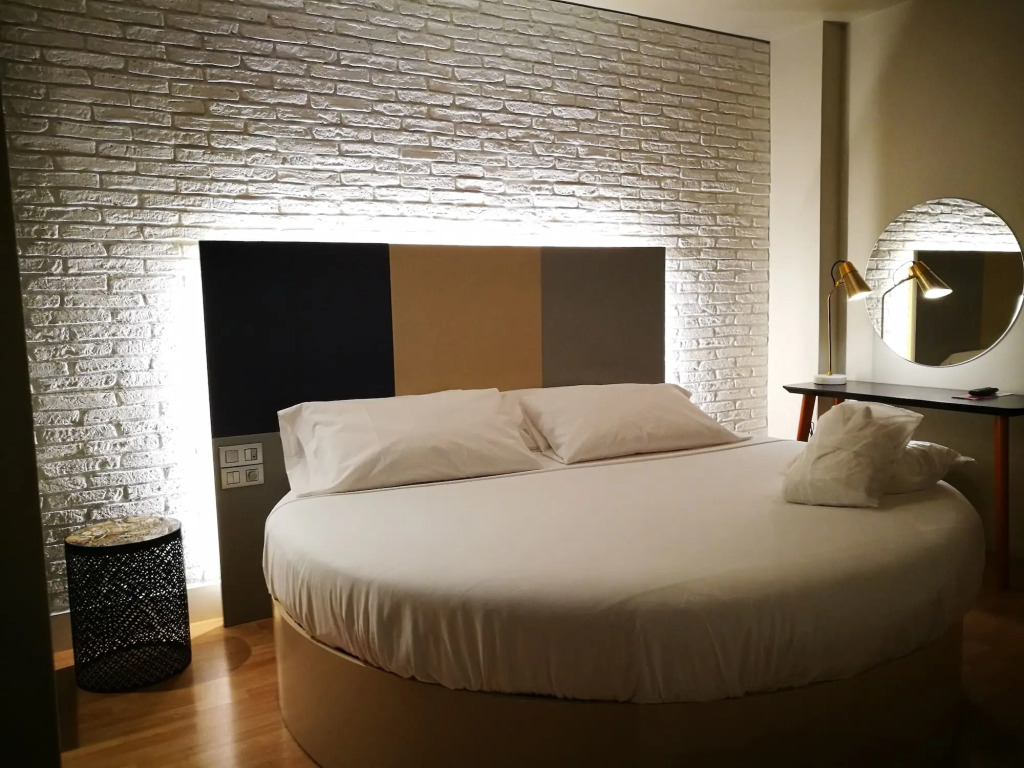 H La Paloma Boutique