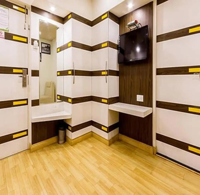 Treebo Sholas Residency