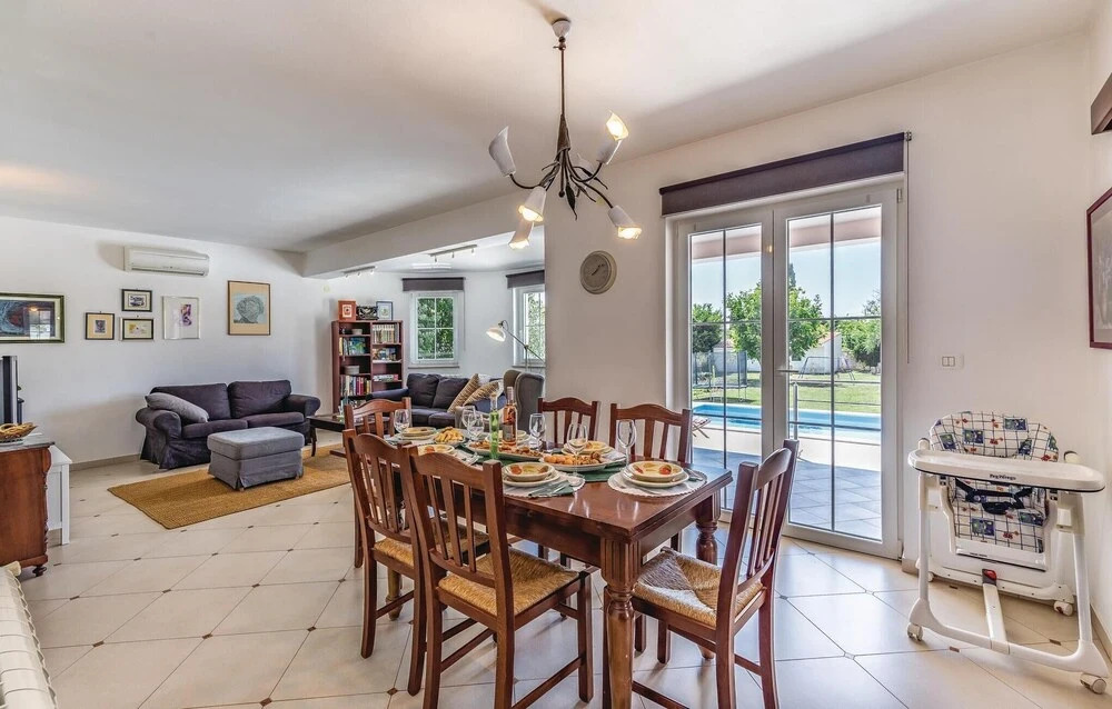 Gorgeous Home In Marcana