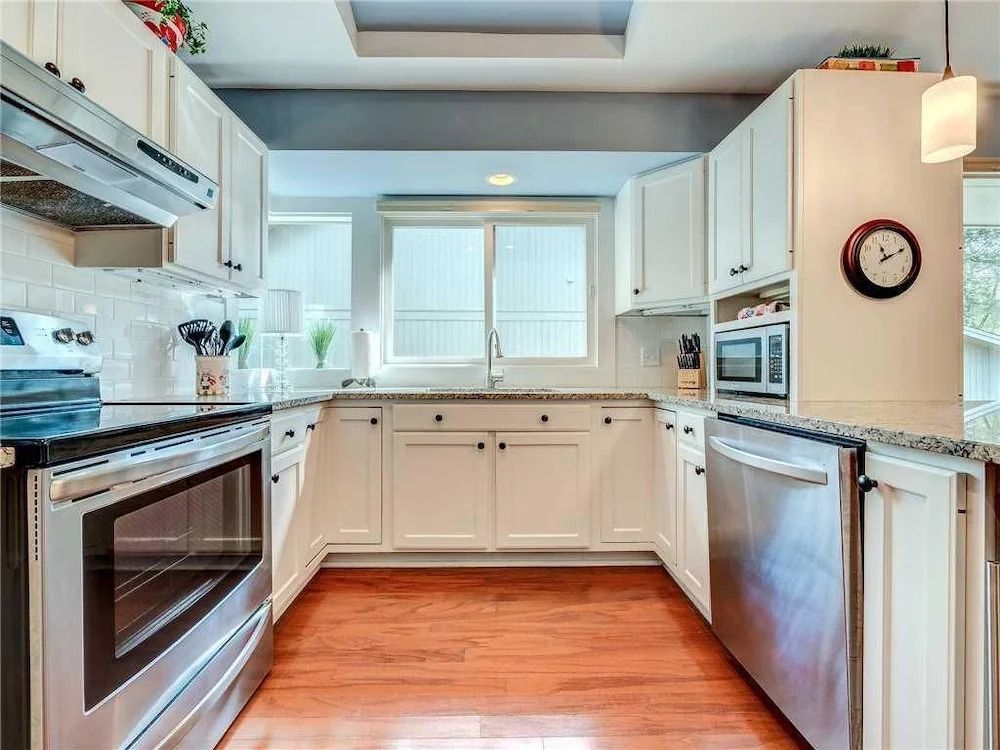 Isle of Pines 12 - Three Bedroom Home