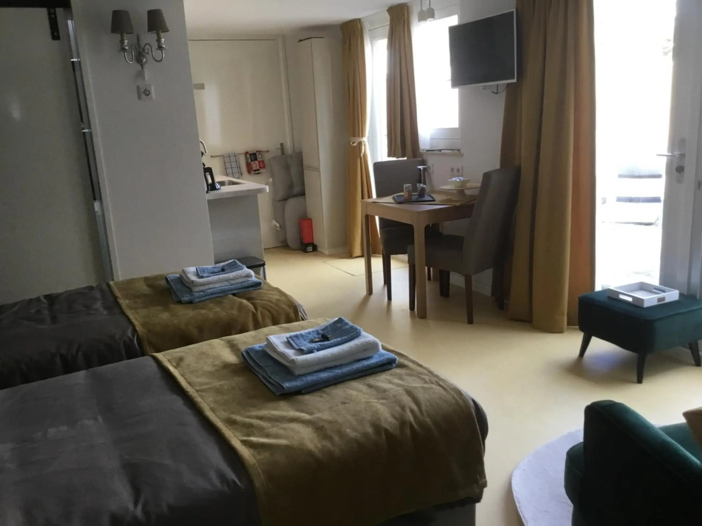 B & B Rosamie