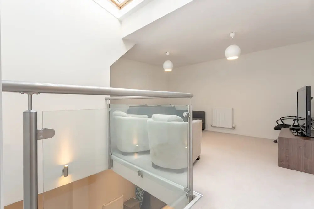2 Bed Townhouse in Shepherds Bush
