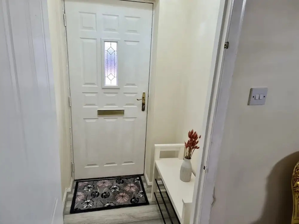 London - Sleeps 4 - Parking - Garden - Petfriendly
