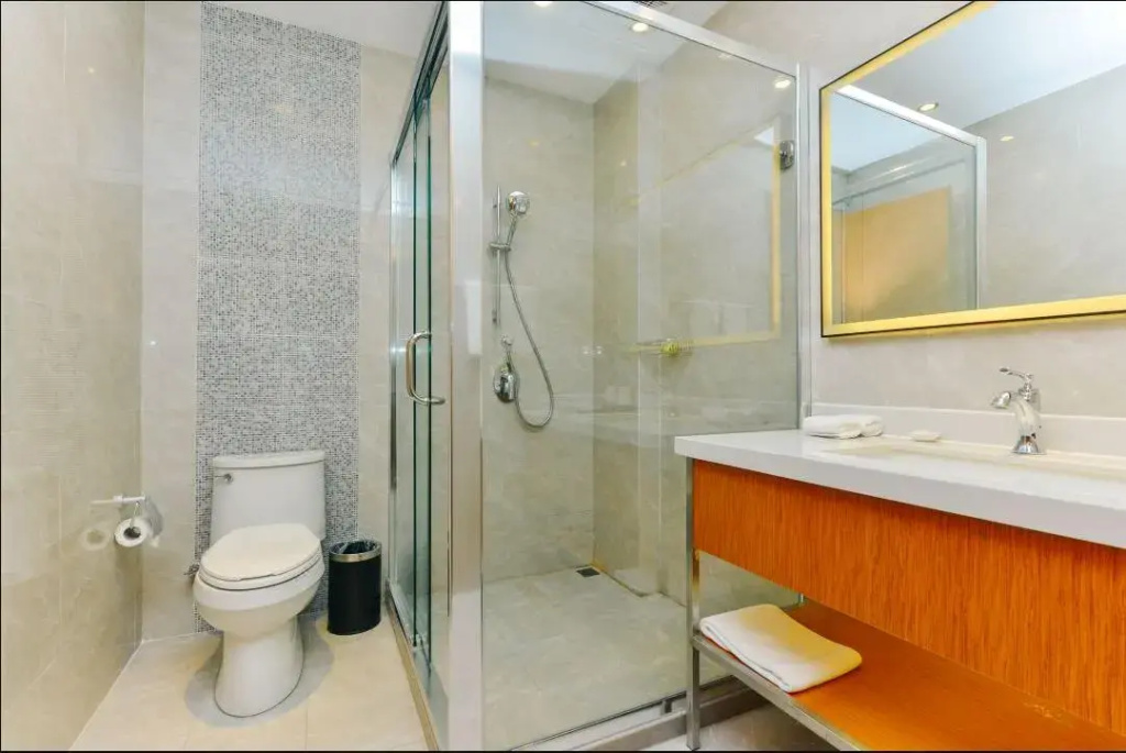 Linjiang International Cruise Hotel Baoyang Road