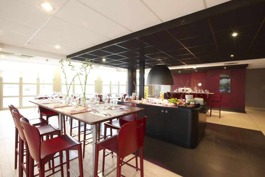 Campanile PRIME - Paris Bobigny