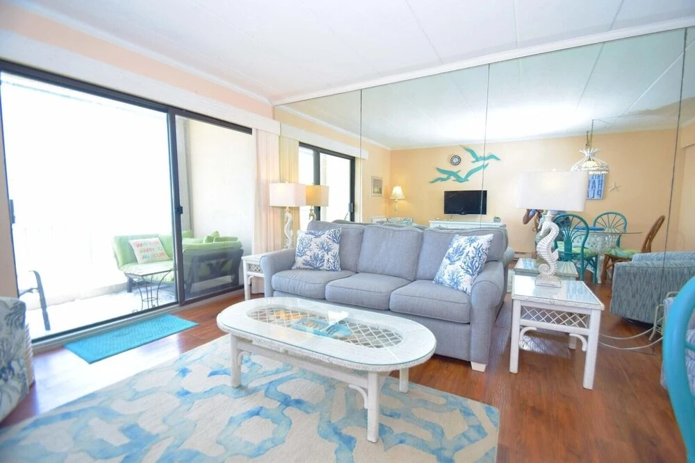 Diamond Beach 511 1 Bedroom Condo by RedAwning
