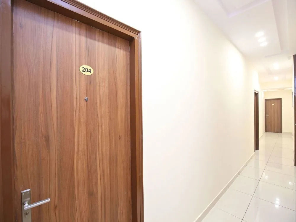 OYO 15975 Hotel 365