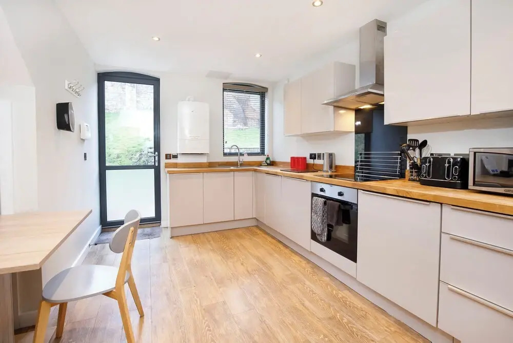City Apartments - Monkbar Mews