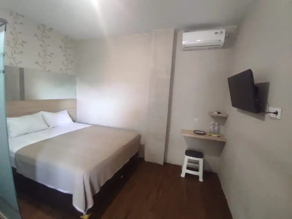RedDoorz @ Jalan Patimura Lampung