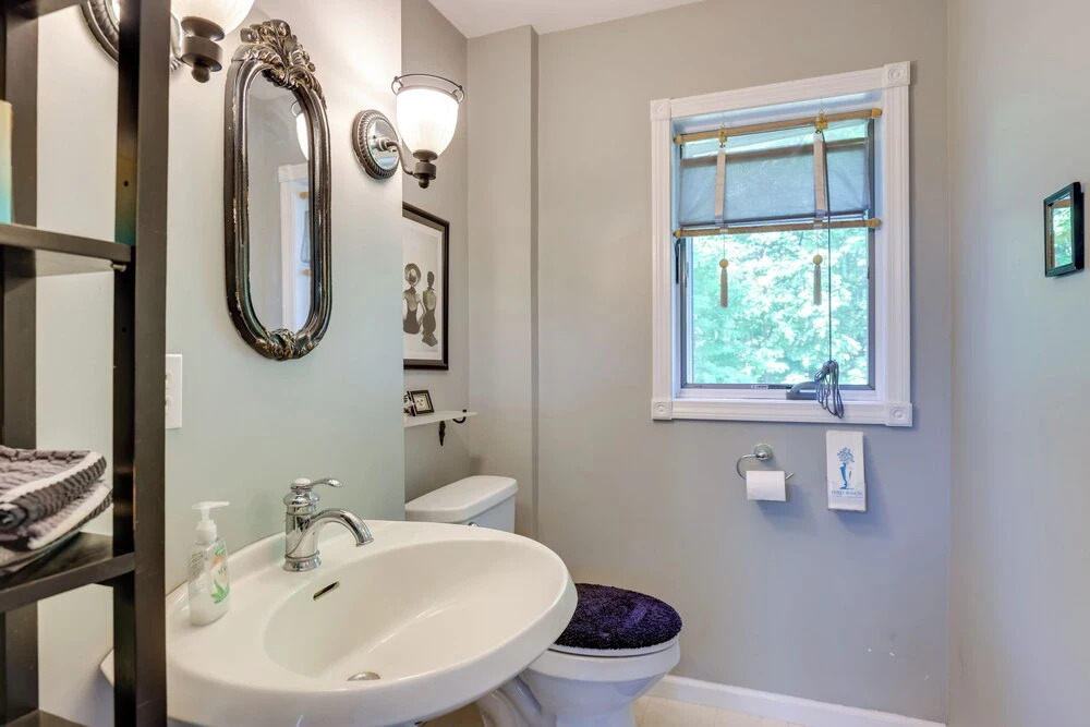 'lockes Glen' - Lakefront Geneva Getaway w/ Dock!