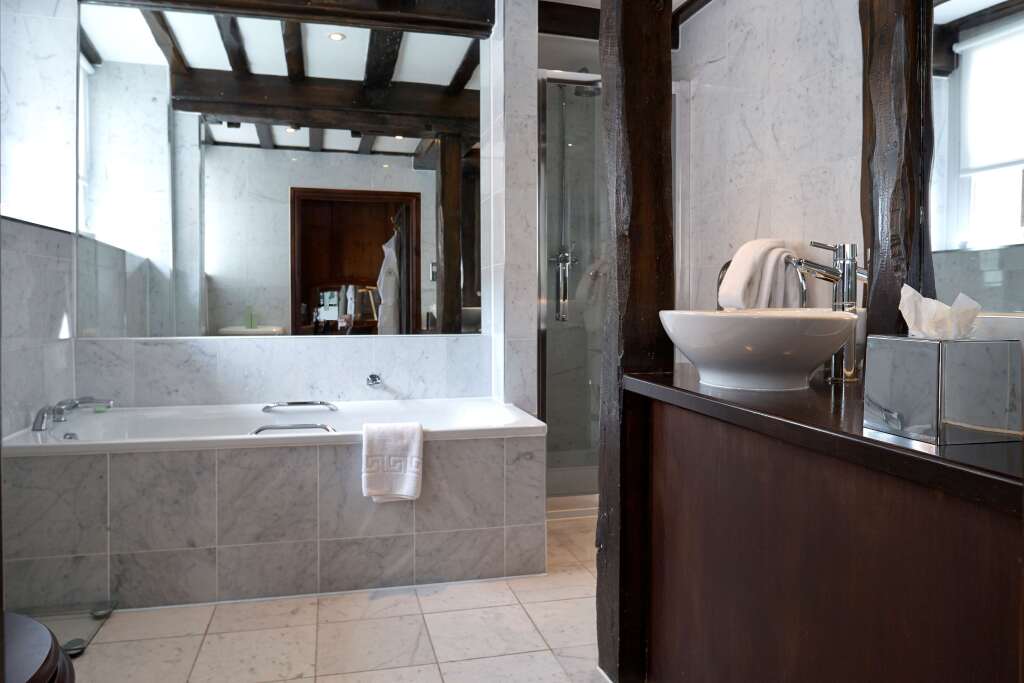 Sir Christopher Wren Hotel