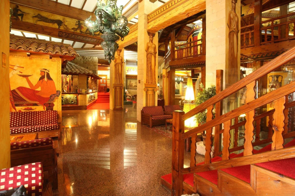 Roman Boutique Hotel