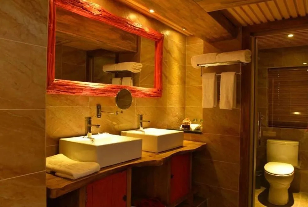 Sanse Yunhe Inn Lijiang Ancient Town