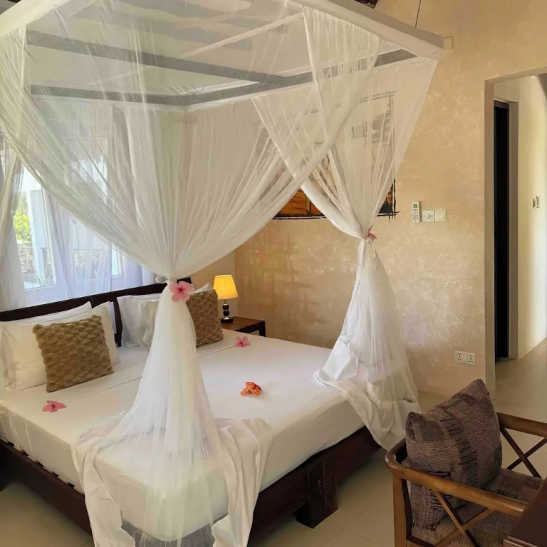 MANOLO Beach Resort