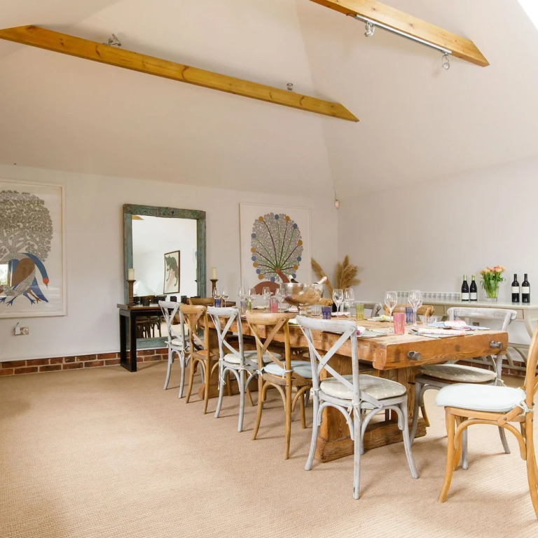 Impressive Country Estate Sleeps 17