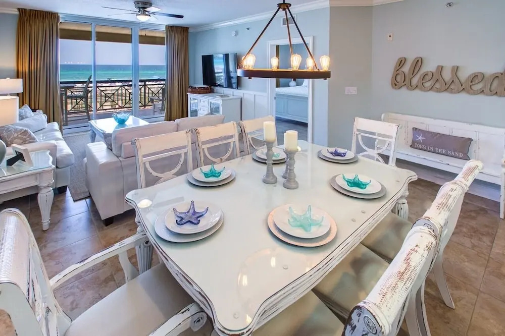 Azure 212 4 Bedroom Condo