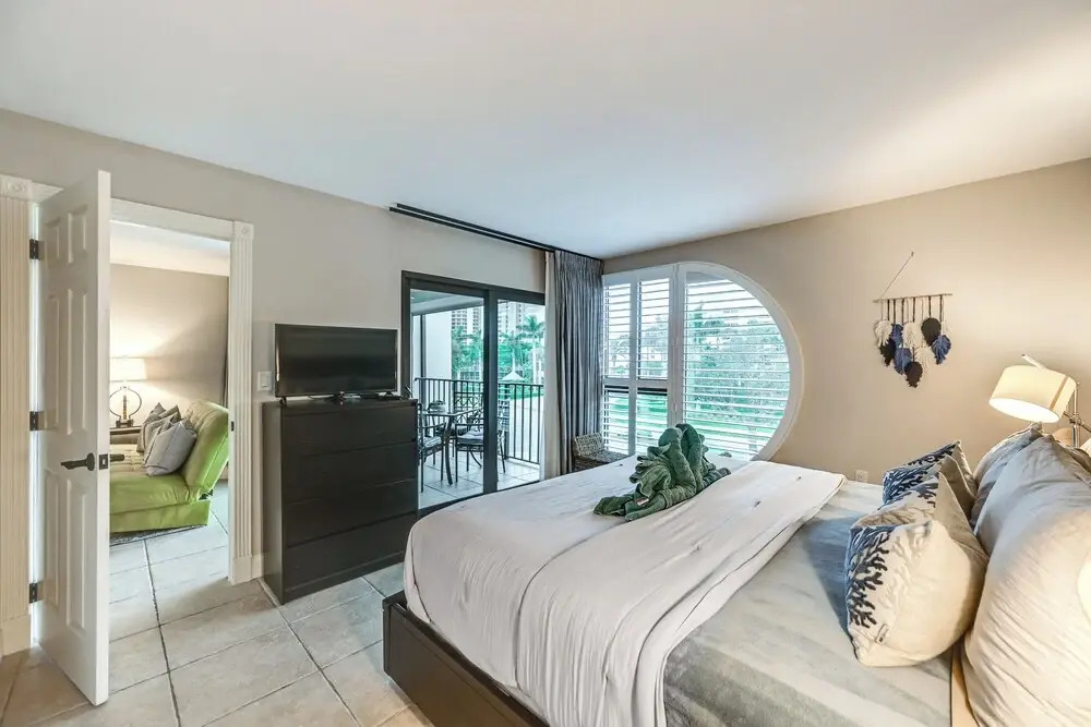 Beachy Marco Island Condo With Resort Amenities!
