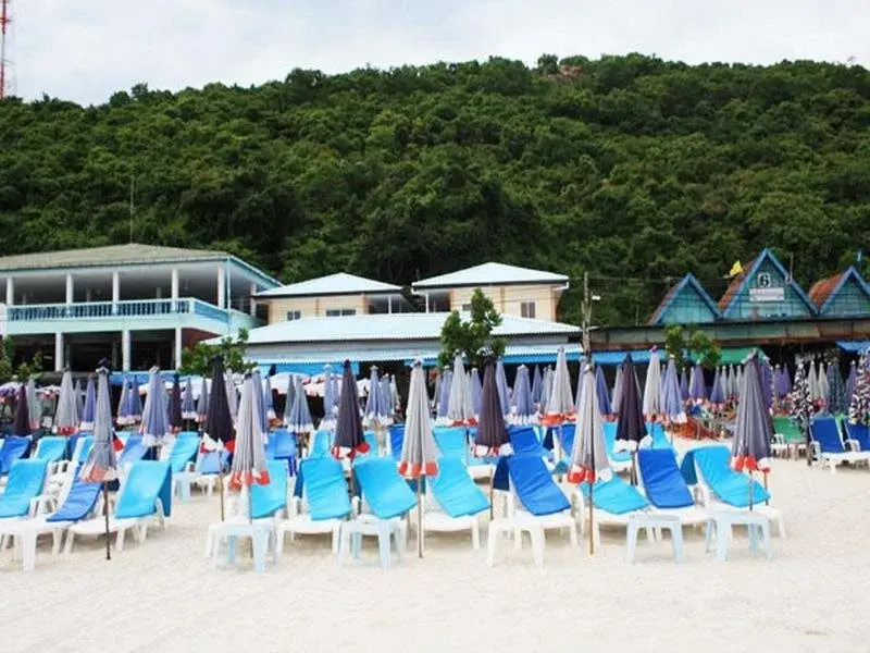 Barberry Beach Resort