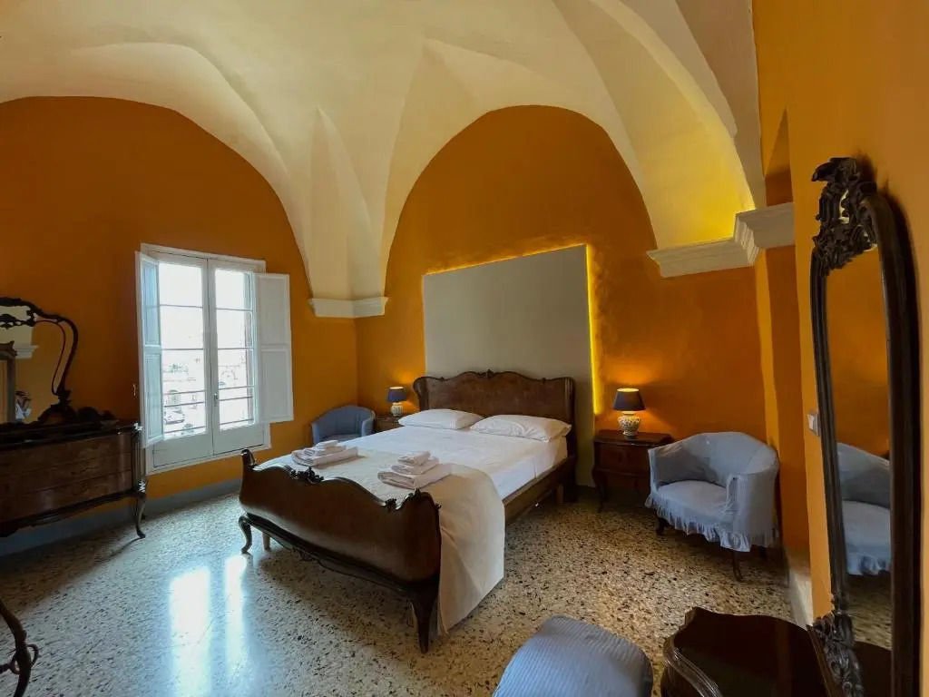 Palazzo de Carlo e il parco dei 7 pozzi