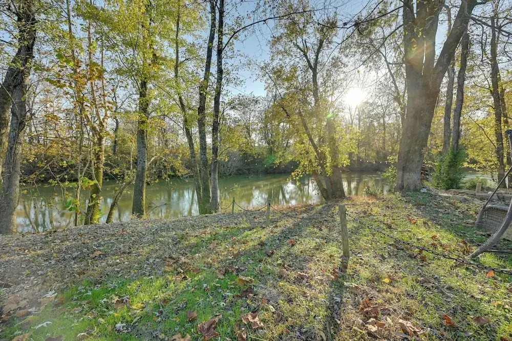 Water Views! Serene Rough River Family Cabin