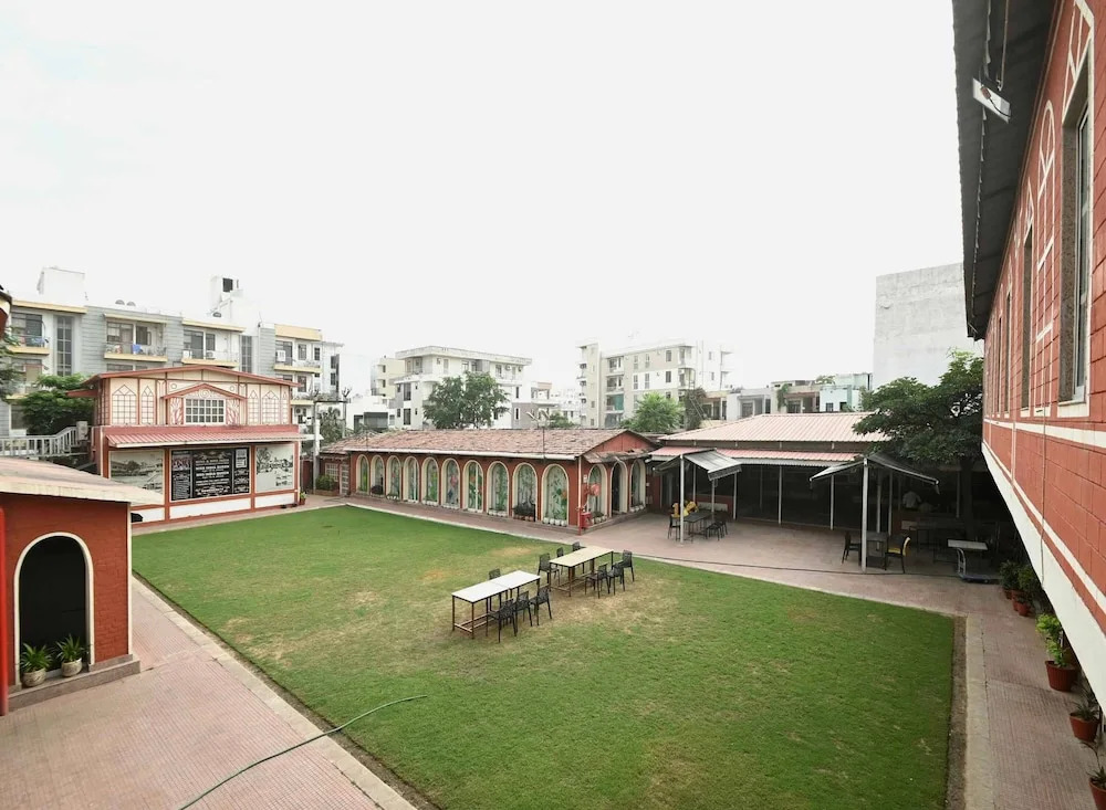 Golden Days Resort and Spa