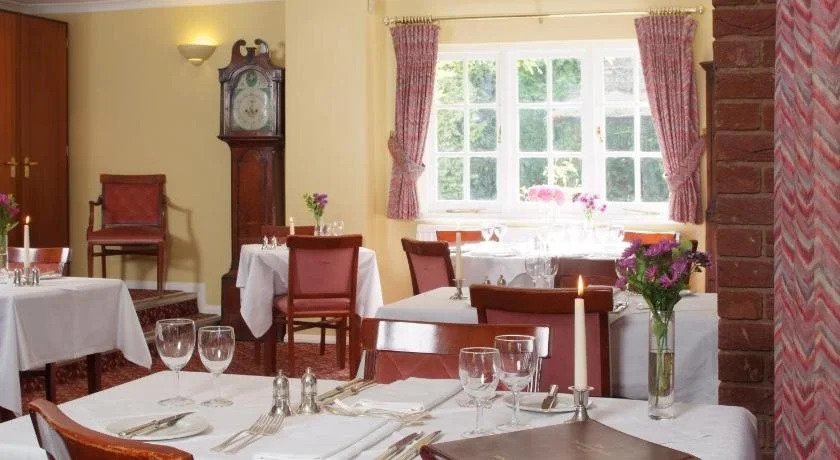 Tumbling Weir Hotel