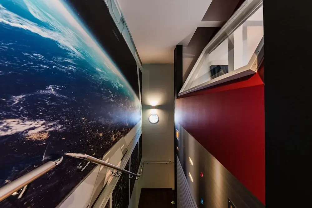 Guest House Discovery Ship