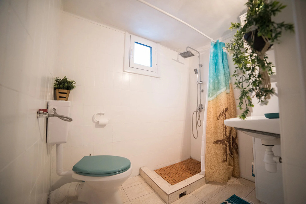 Dandy On The Beach |2-Story Apartment|Open Up Roof