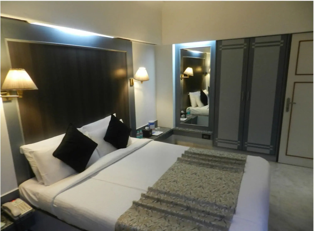 Regenta Place The Emerald