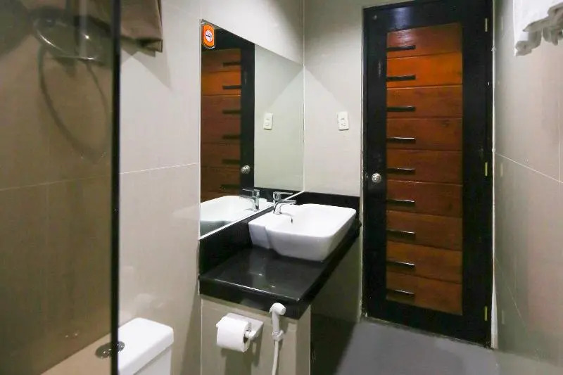 OYO 792 Wil's Suites