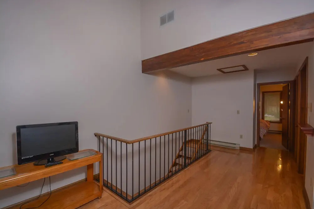 Majestic View 3 Bedroom Townhome