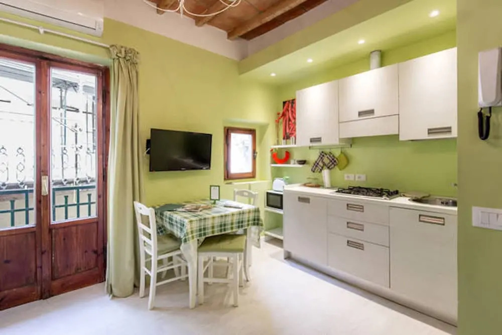 1BR Apt in Via Panicale by Sea N' Rent