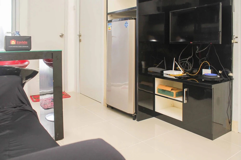 Scenic 2Br Green Pramuka City Apartment Near Mall