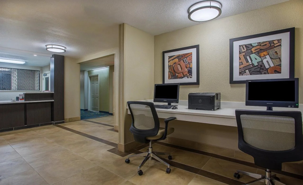 Candlewood Suites Louisville Airport by IHG