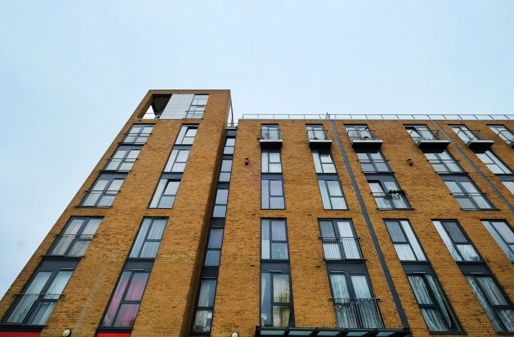 2 Bedroom Flat in Zone 1
