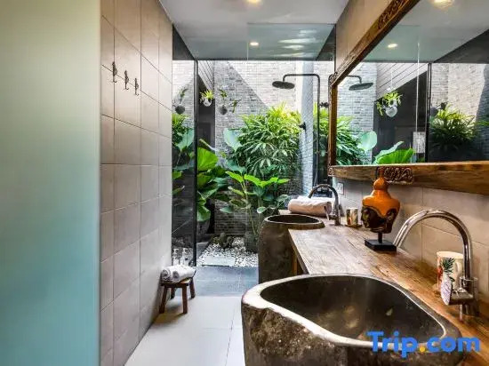 Jami 4BR PoolVilla, a Serenity Steps from theBeach