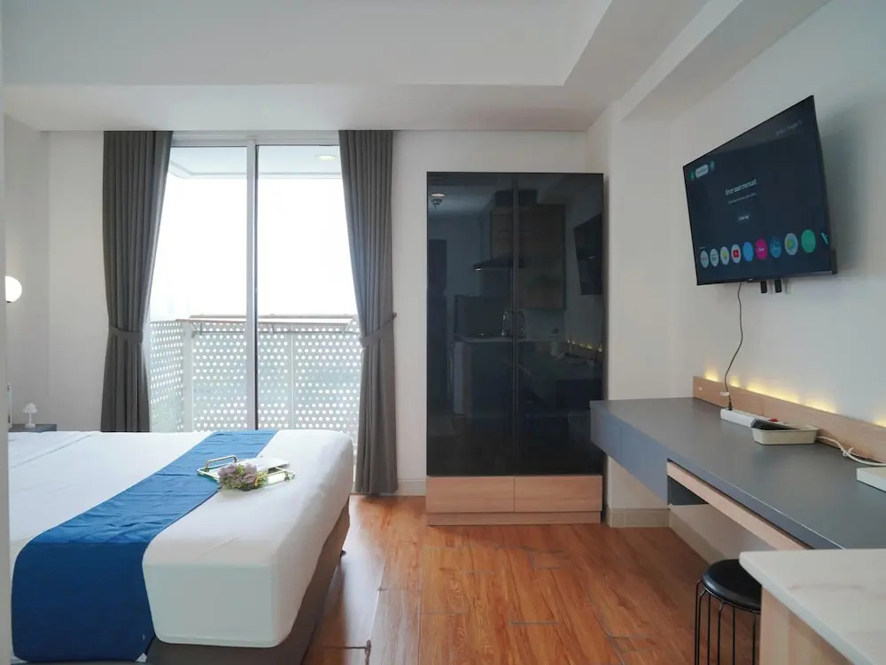 Serene Studio For 2 Pax At West Vista Apartment
